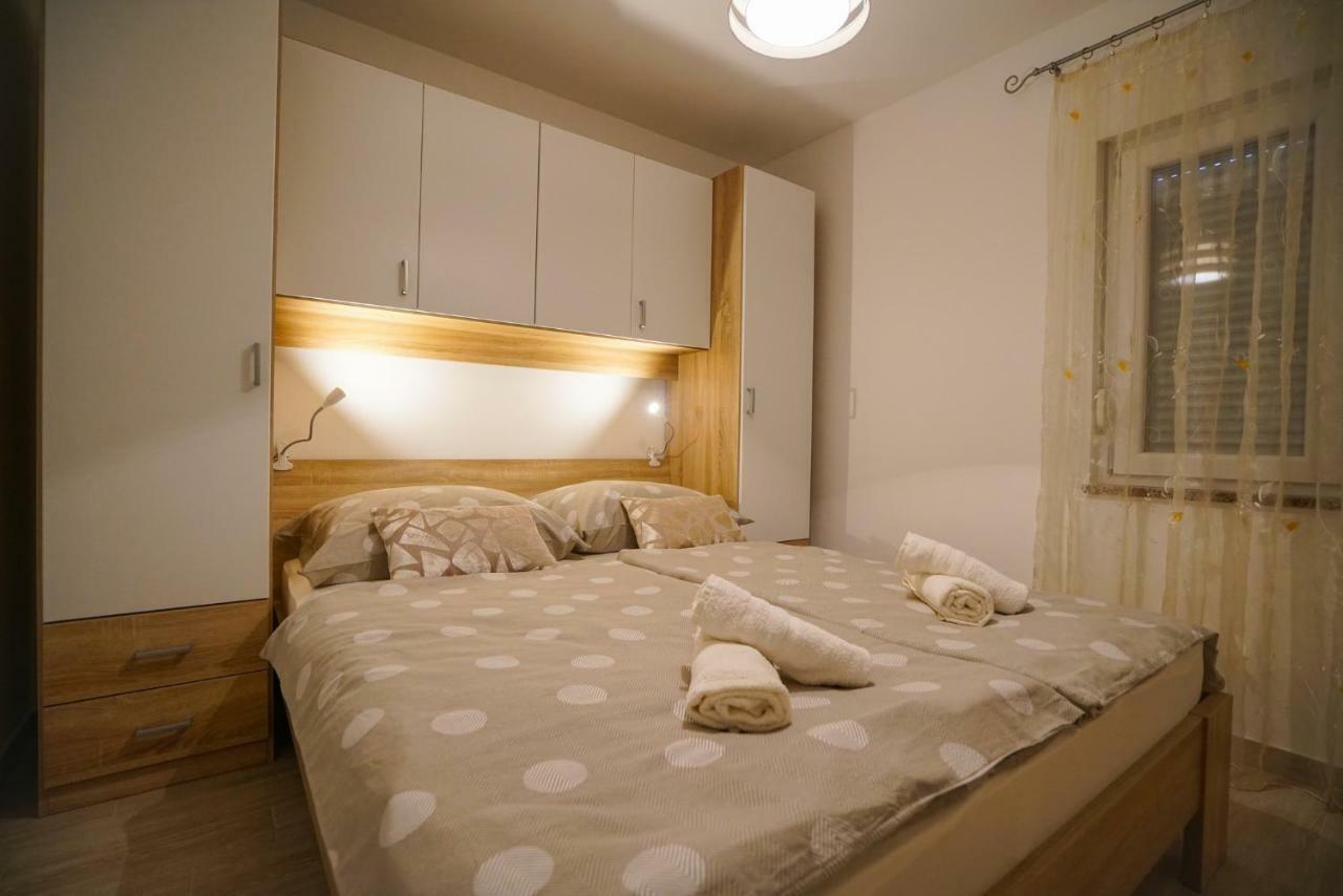 זאדאר Apartments Aurora מראה חיצוני תמונה